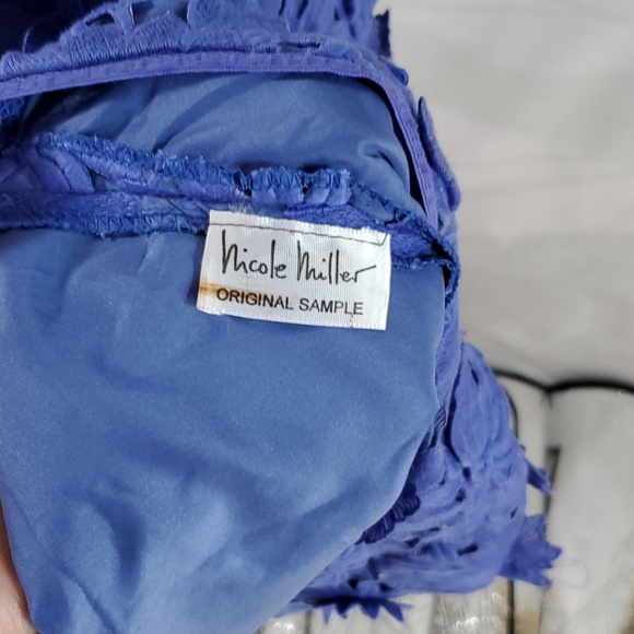 Nicole Miller blue 3D lace dress - Picture 6 of 9